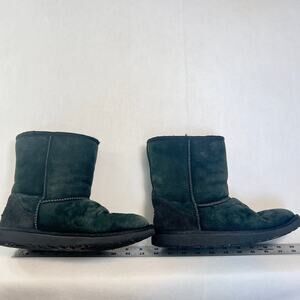 Ugg Australia Genuine Sheepskin and Leather Boots High Ankle Woman's Size 6